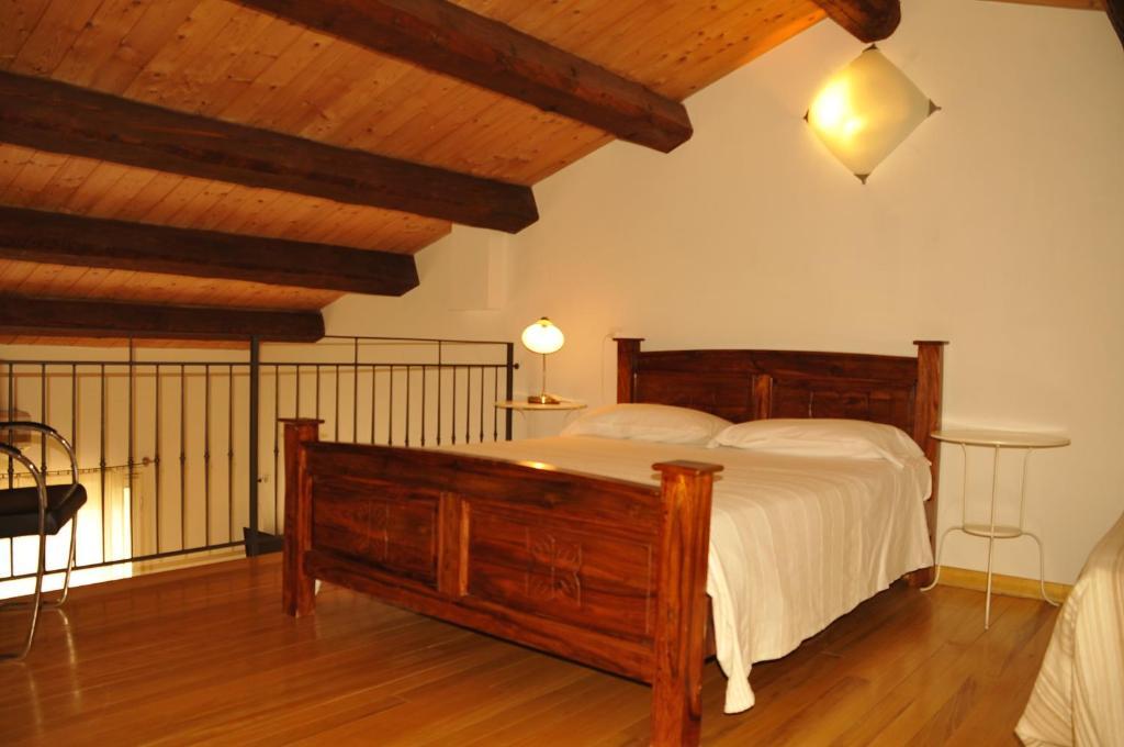 Caterina Residence Фаенца Стая снимка